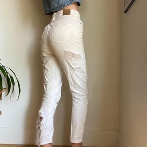 American Eagle White Mid Rise Distressed Straight Leg Jeans Size 24